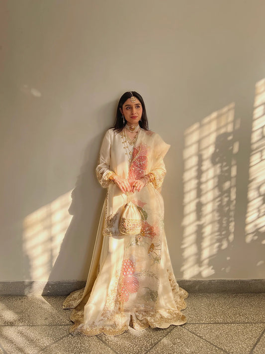 White embroidered  suit set