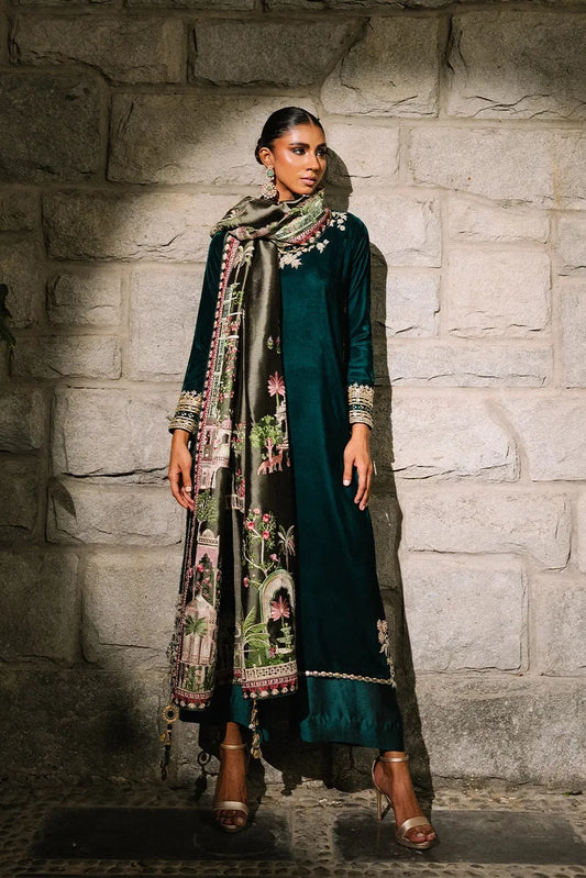 Emerald Royale Embroidered Kurta Set with Statement Dupatta